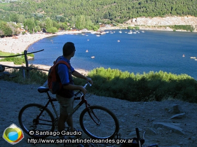 Foto Costanera lago Lácar (Santiago Gaudio)