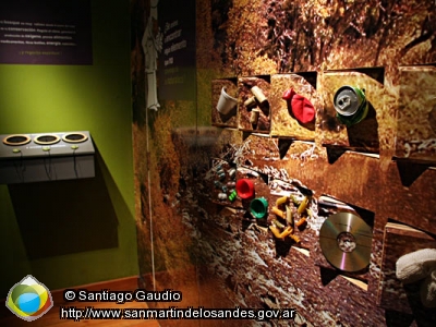 Foto Interpretación sobre materiales reciclables y no reciclables (Santiago Gaudio)