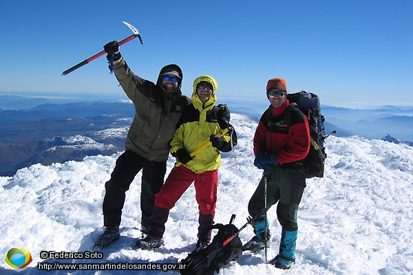 Foto Cumbre del volcán Lanín (Federico Soto)