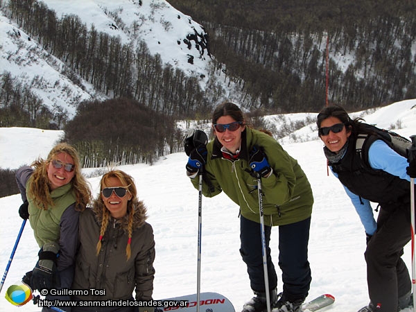 Foto Amigas en Chapelco (Guillermo Tosi)