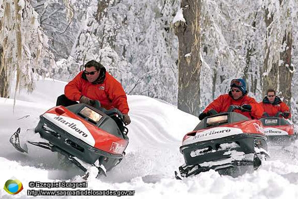 Foto Motos de nieve (Ezequiel Scagnetti)