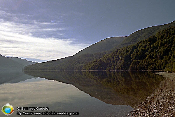 Foto Lago Curruhué Grande (Santiago Gaudio)