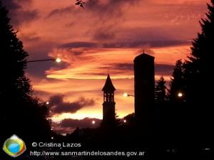 Foto Amanecer en el Centro Civico (Cristina Lazos)